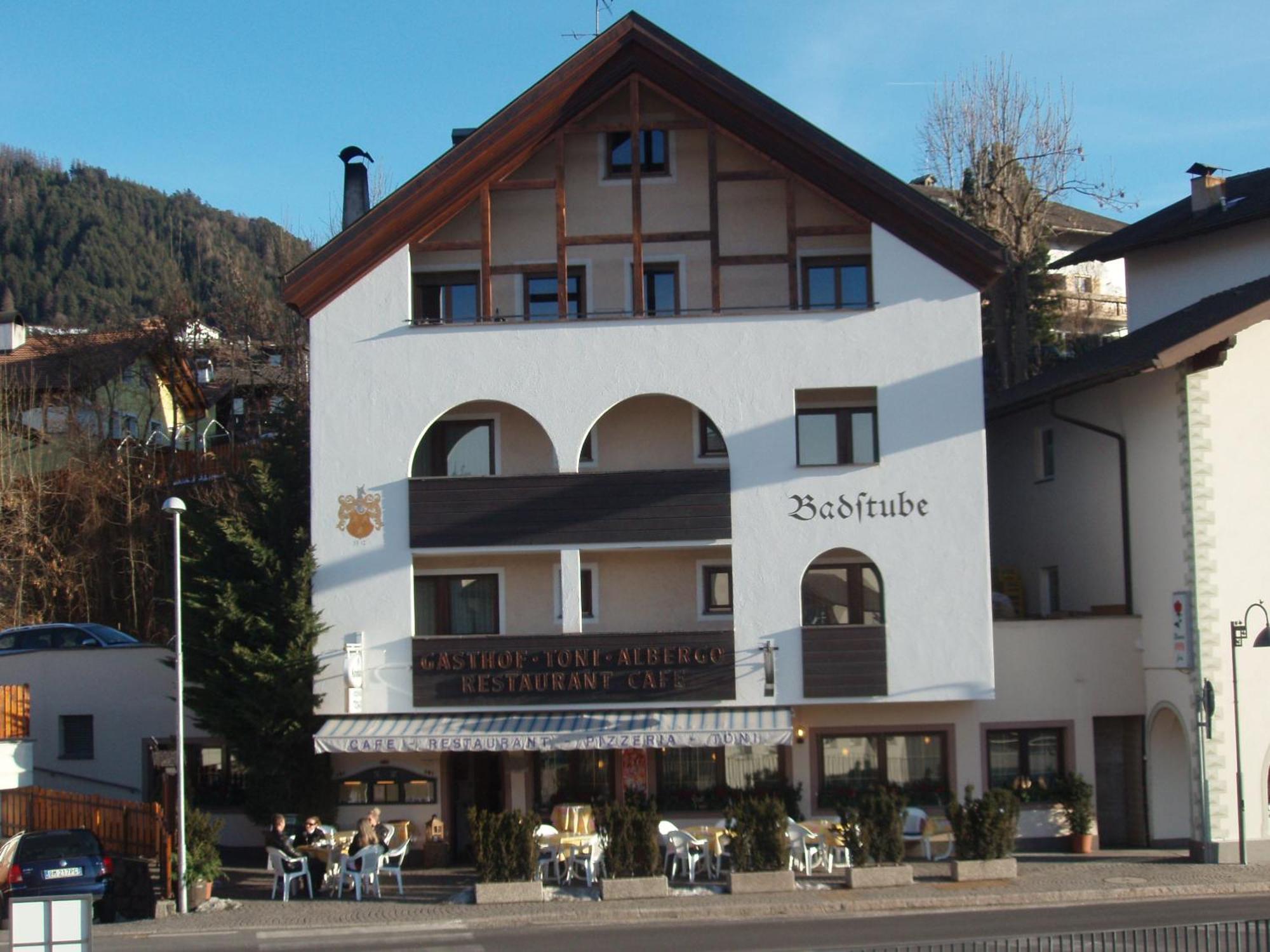 Gasthof Toni กัสเตลรอตโต ภายนอก รูปภาพ